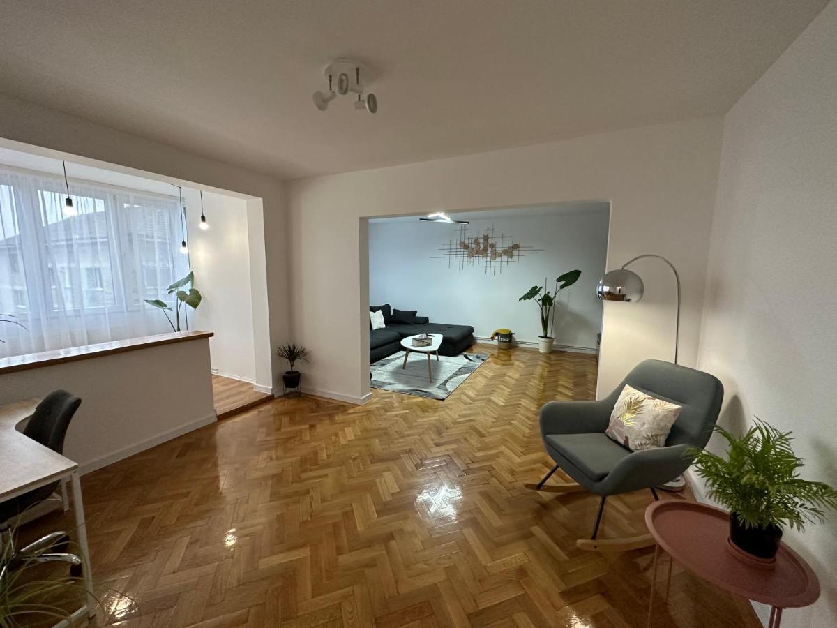 Esi Apartments #Central With Garage Тімішоара Екстер'єр фото