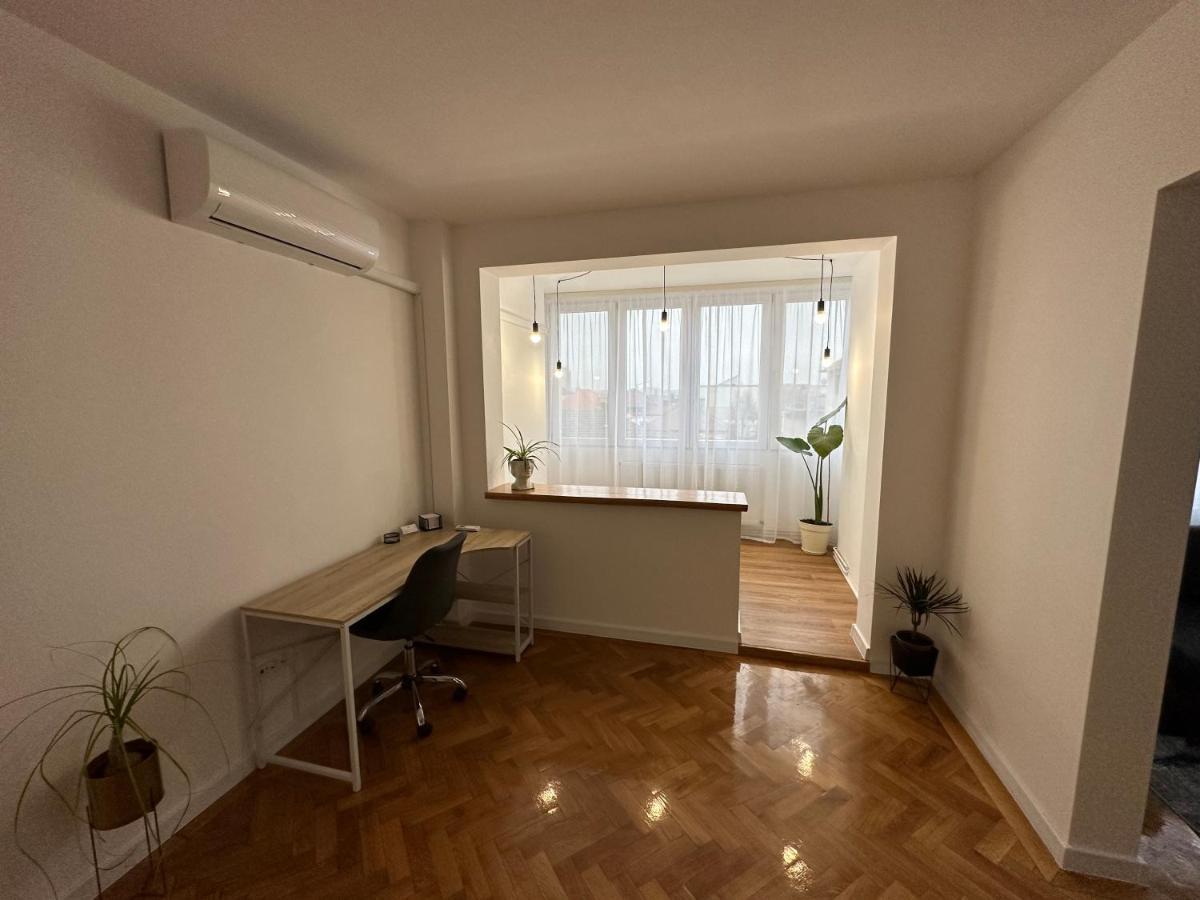 Esi Apartments #Central With Garage Тімішоара Екстер'єр фото