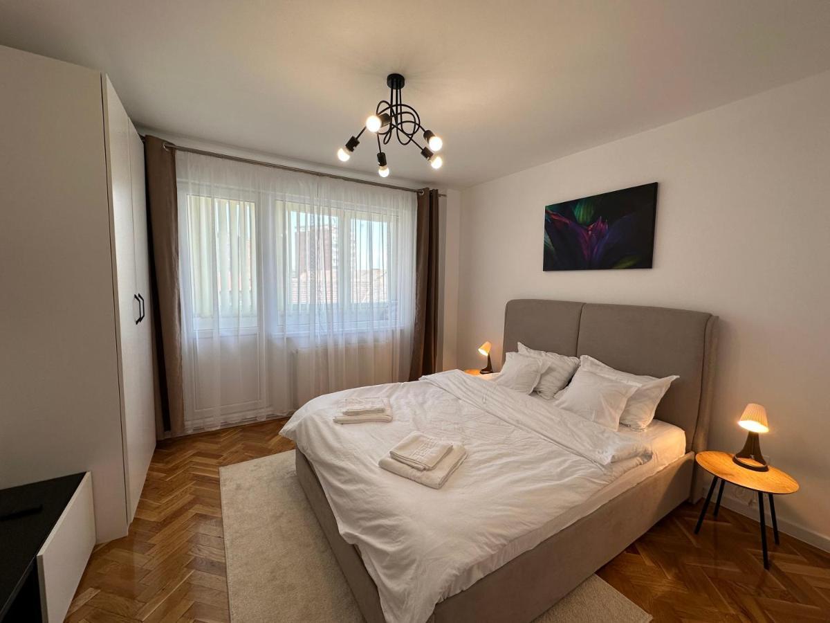 Esi Apartments #Central With Garage Тімішоара Екстер'єр фото