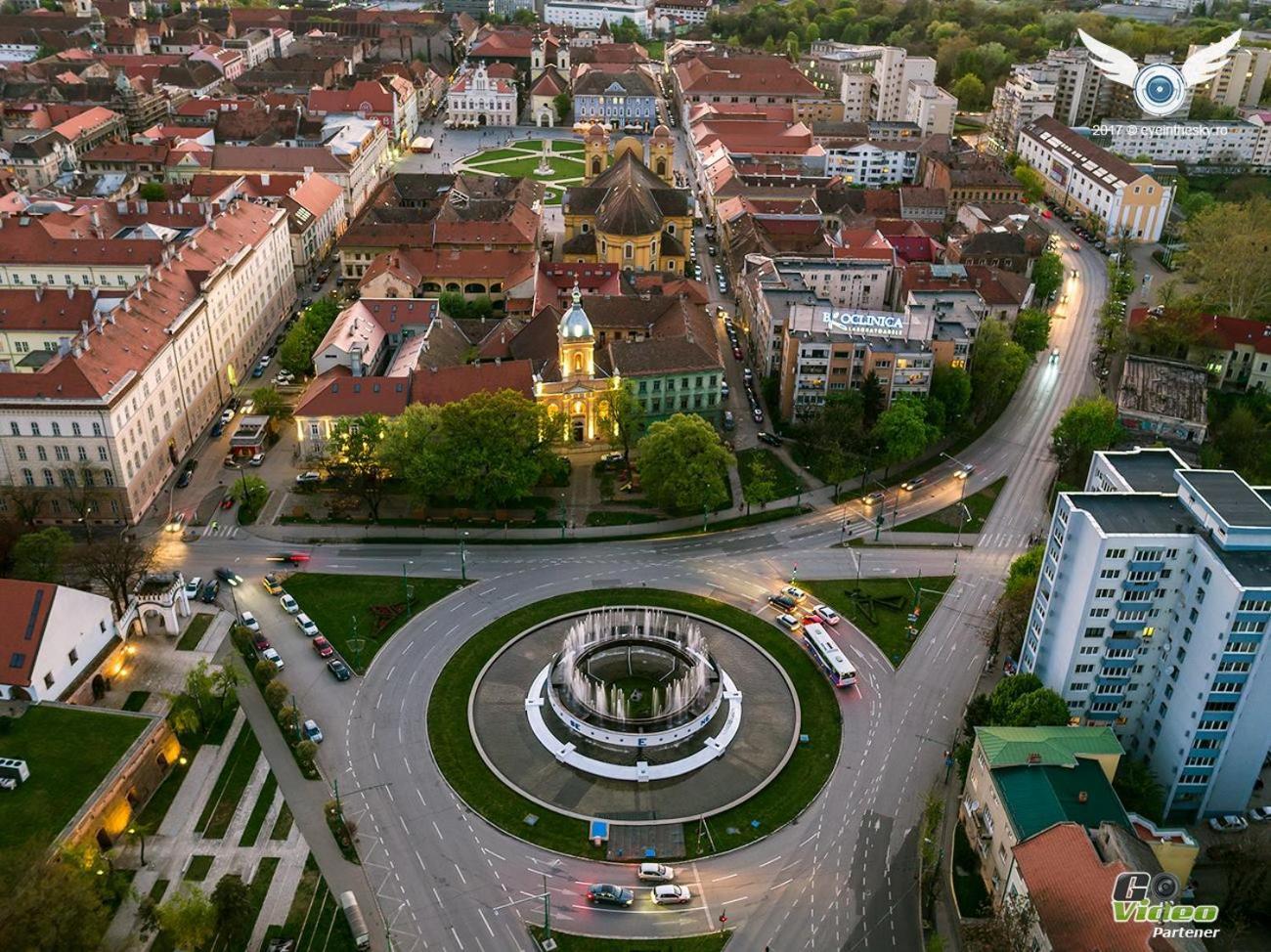Esi Apartments #Central With Garage Тімішоара Екстер'єр фото